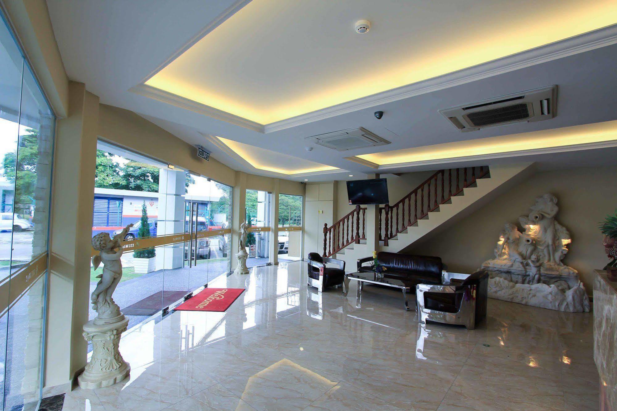 Era Plus Hotel Seri Kembangan Exteriér fotografie